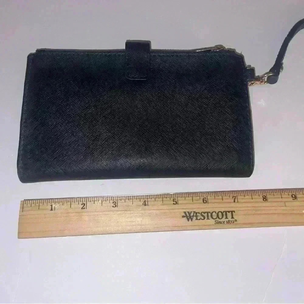 Micheal Kors double zip black wristlet - Picture 5 of 7